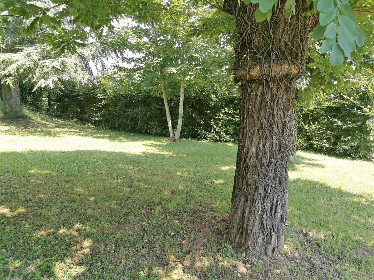 Douceur En Campagne Espalion Exterior photo